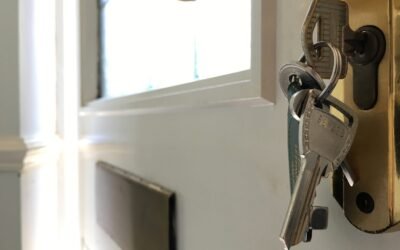 Guía completa para abrir una puerta con llave dentro