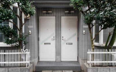 Guía completa para cambiar la cerradura de una puerta exterior